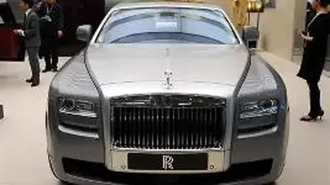 陈雨菲赛场受伤被搀扶退场，90度扭伤足踝顽强拼搏感动韩媒